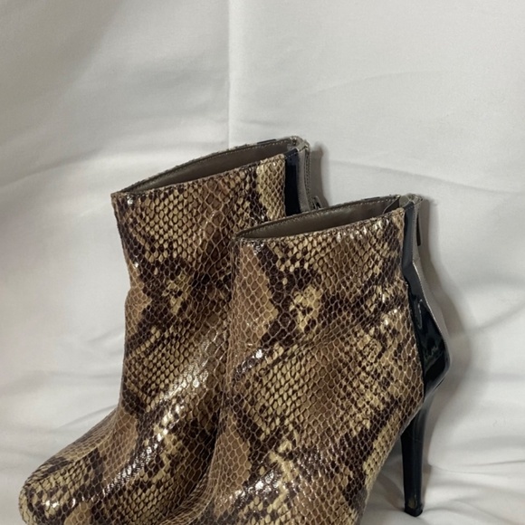 Impo Snakeskin Heeled Boot size 6 - Picture 5 of 6